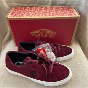 NWT/NIB Vans Saddle Sid Pro Shoes
